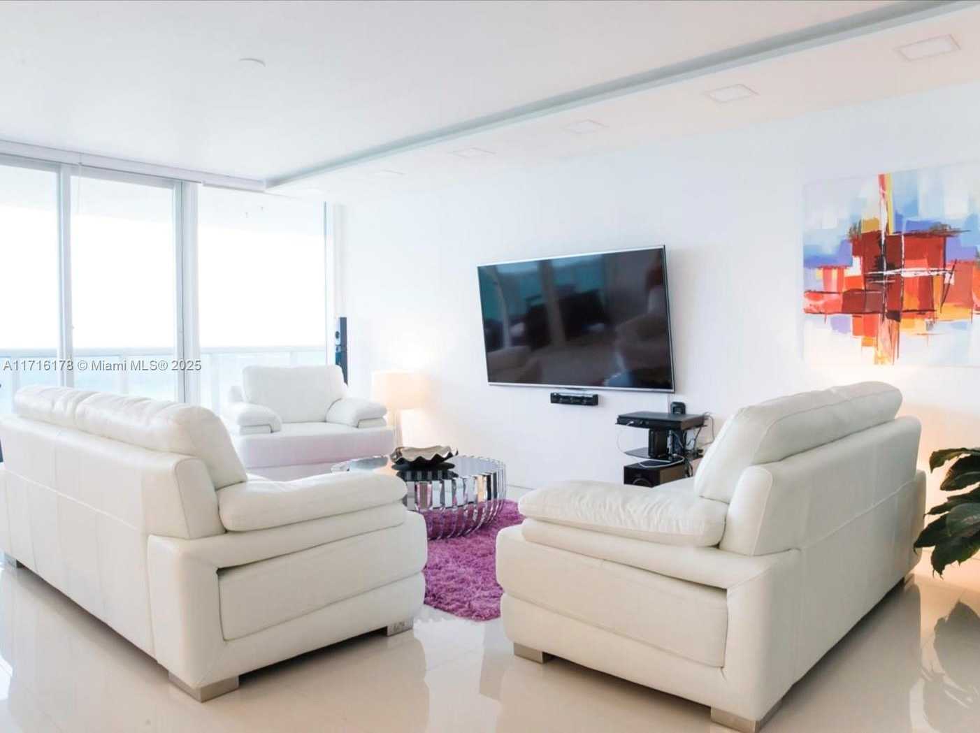 Small Image of 6301 COLLINS AVE #1402, Miami Beach Number 4