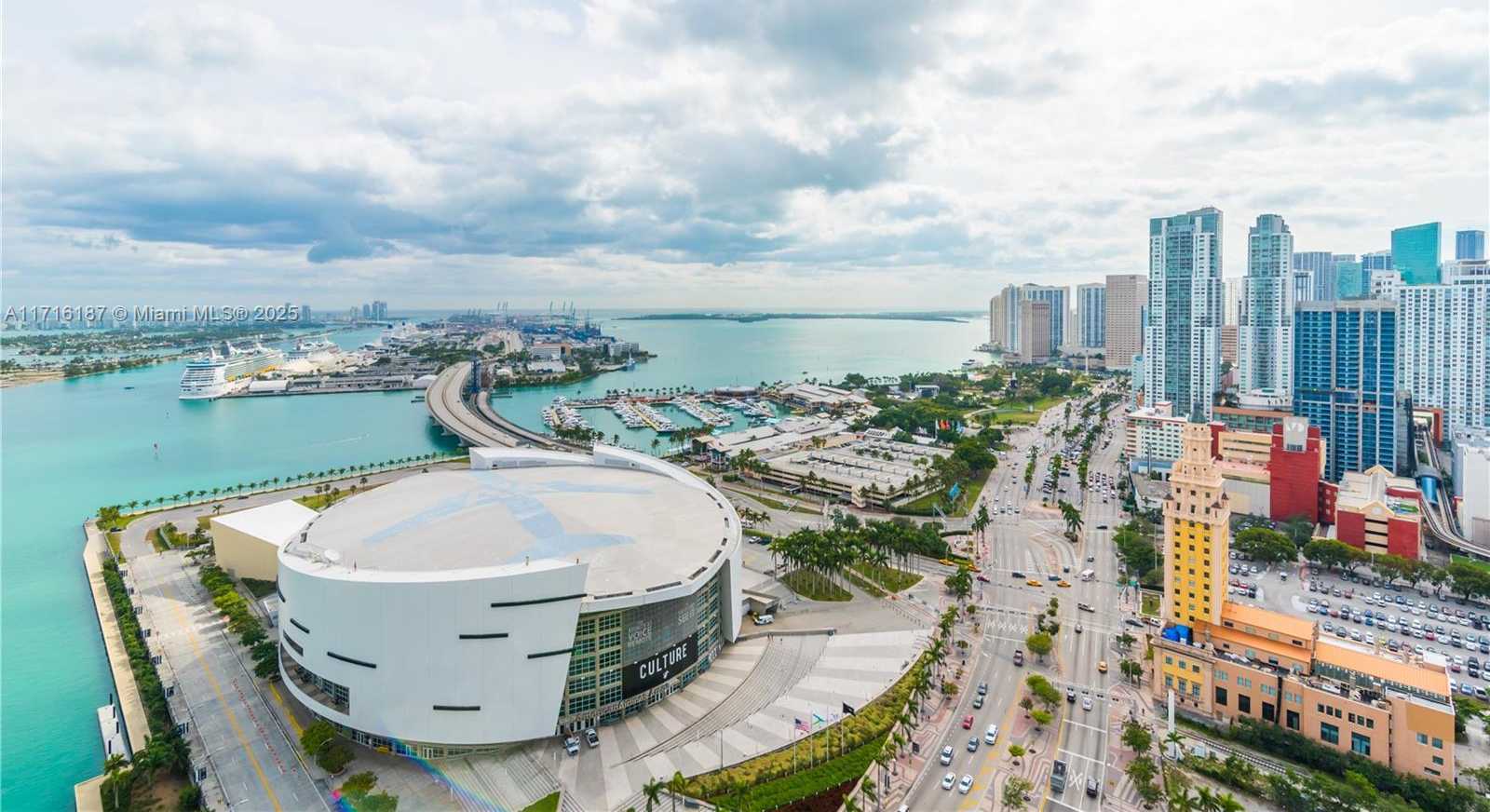 Small Image of 888 BISCAYNE BLVD #3506, Miami Number 18