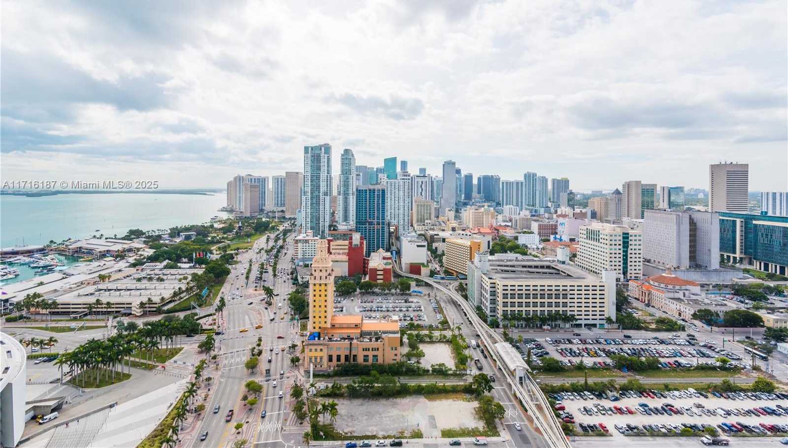 Small Image of 888 BISCAYNE BLVD #3506, Miami Number 19