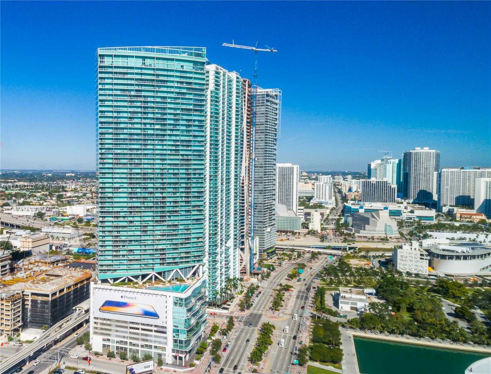 Small Image of 888 BISCAYNE BLVD #3506, Miami Number 21
