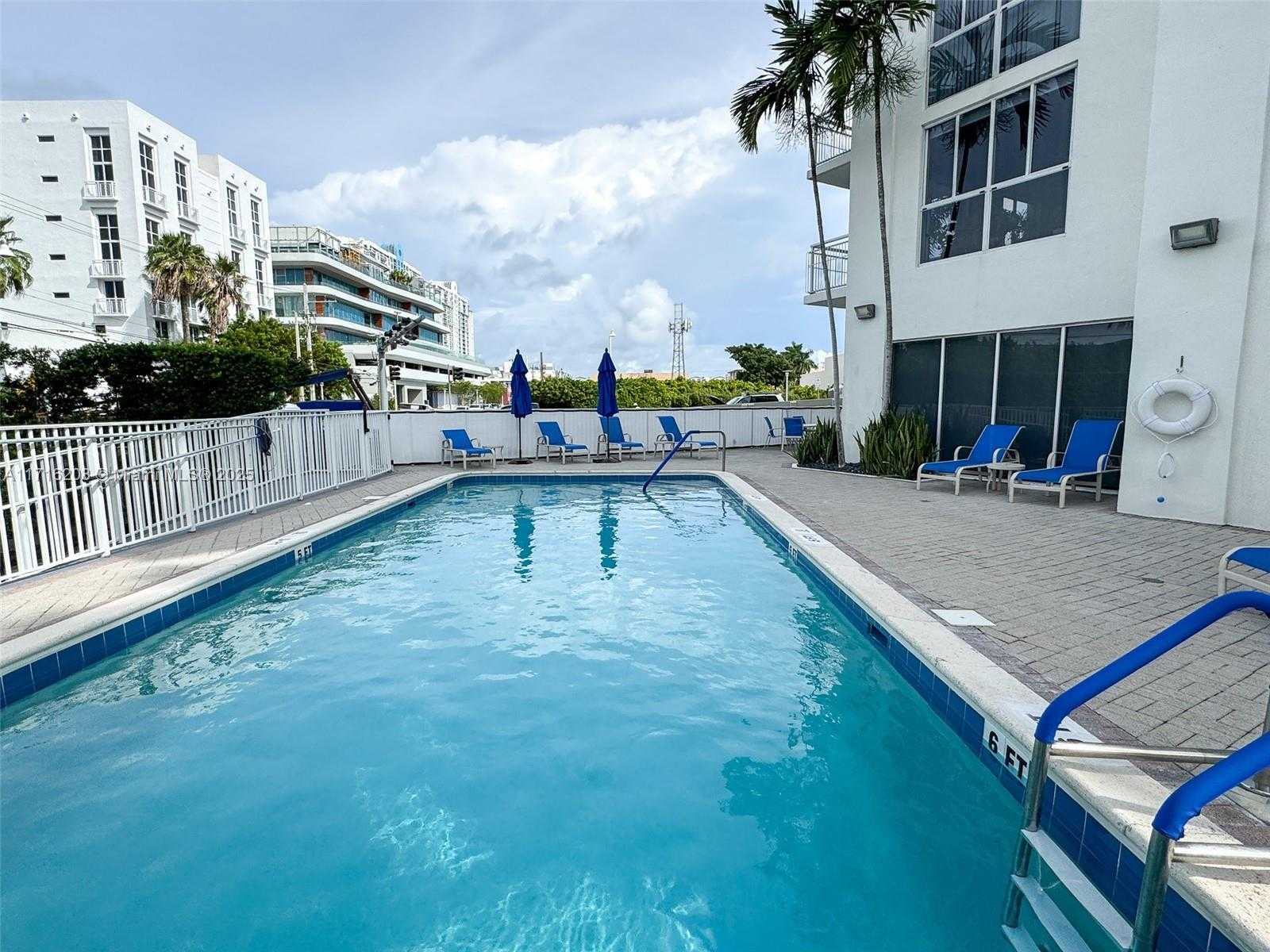 Small Image of 1688 WEST AVE #1004, Miami Beach Number 17