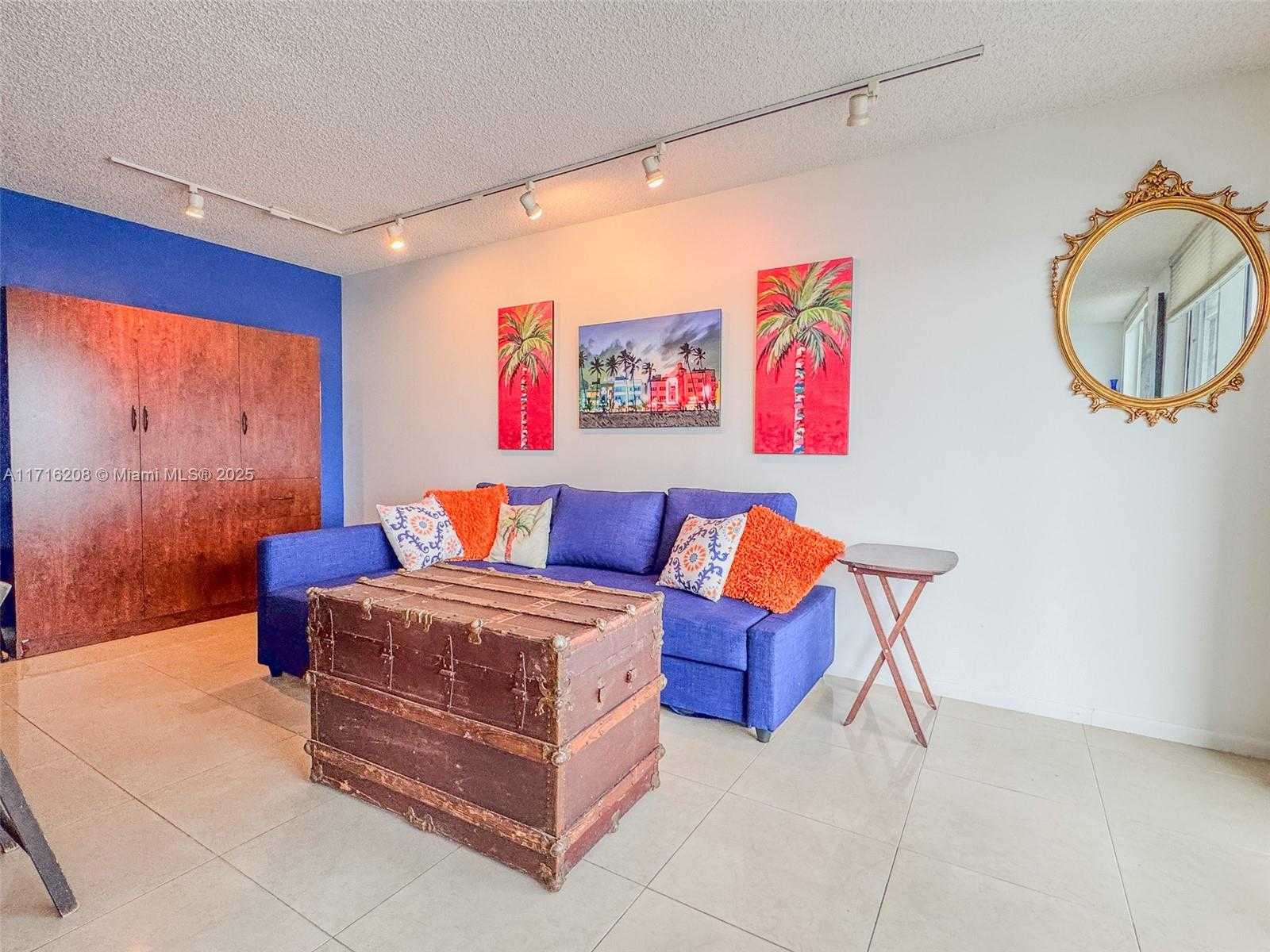 Small Image of 1688 WEST AVE #1004, Miami Beach Number 4