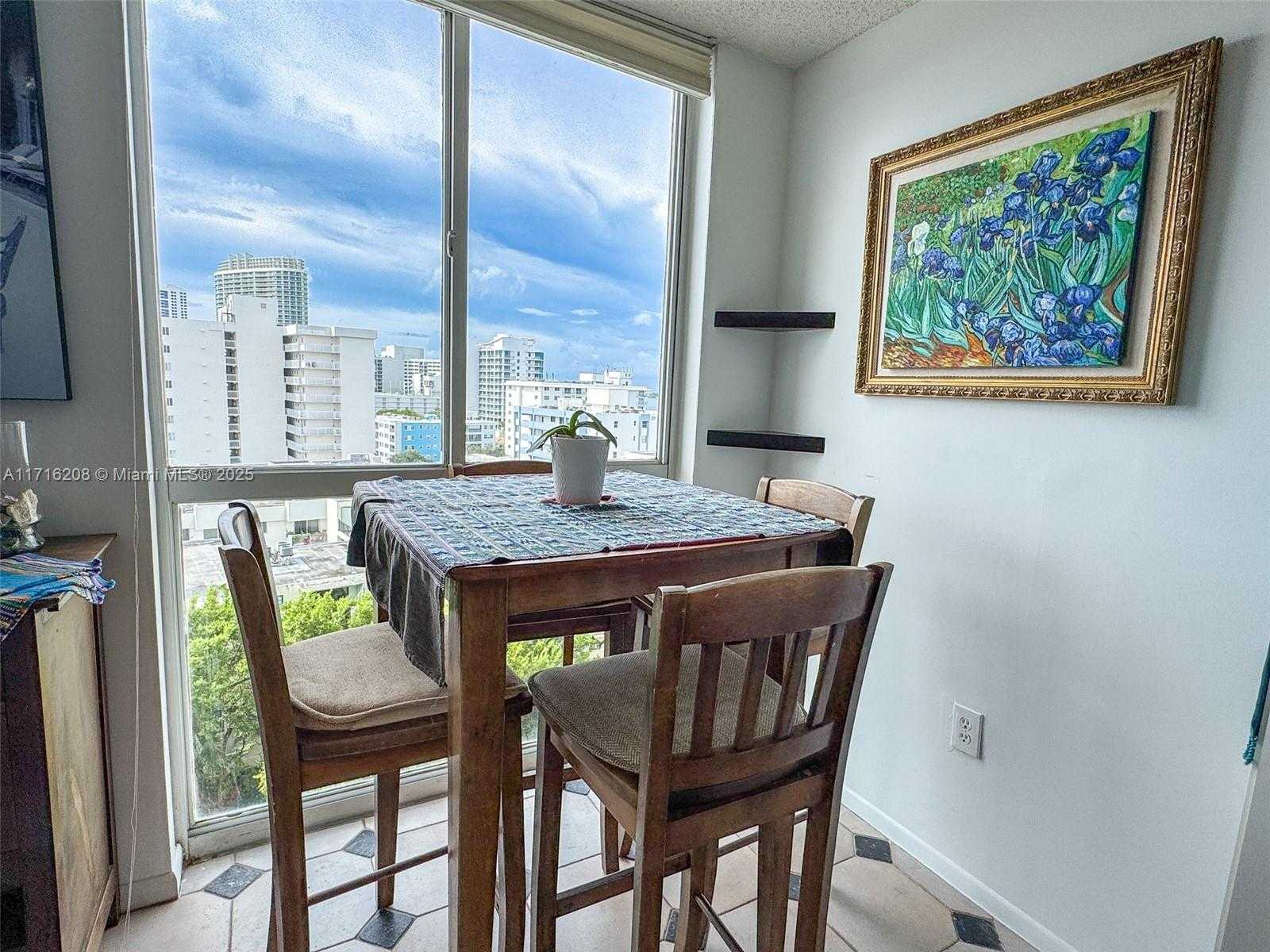 Small Image of 1688 WEST AVE #1004, Miami Beach Number 7