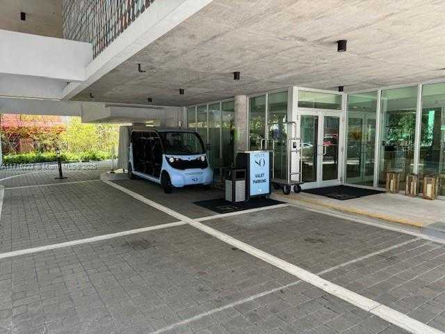 Small Image of 6080 COLLINS AVE #511, Miami Beach Number 16
