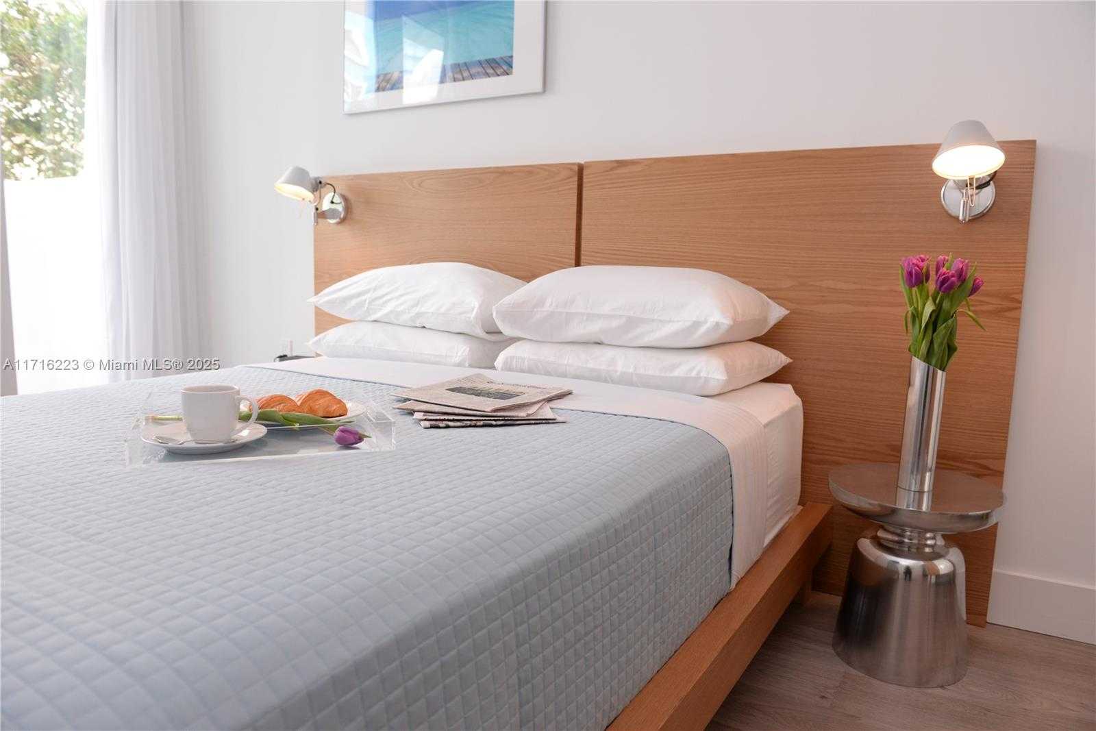 Small Image of 6080 COLLINS AVE #511, Miami Beach Number 8