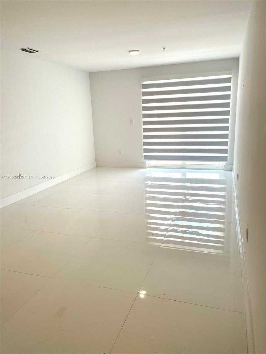 Small Image of 10950 NORTH WEST 82ND ST #113, Doral Number 15