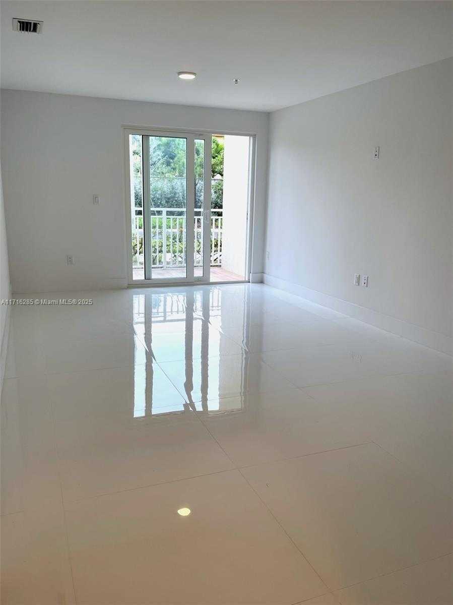 Small Image of 10950 NORTH WEST 82ND ST #113, Doral Number 16