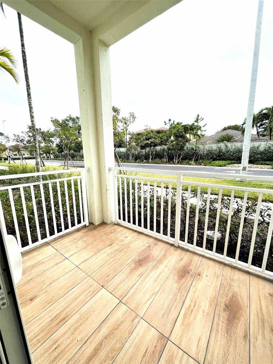 Small Image of 10950 NORTH WEST 82ND ST #113, Doral Number 5