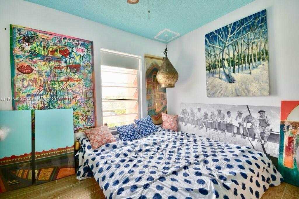 Small Image of 7801 NORTH EAST 4TH CT #317, Miami Number 19