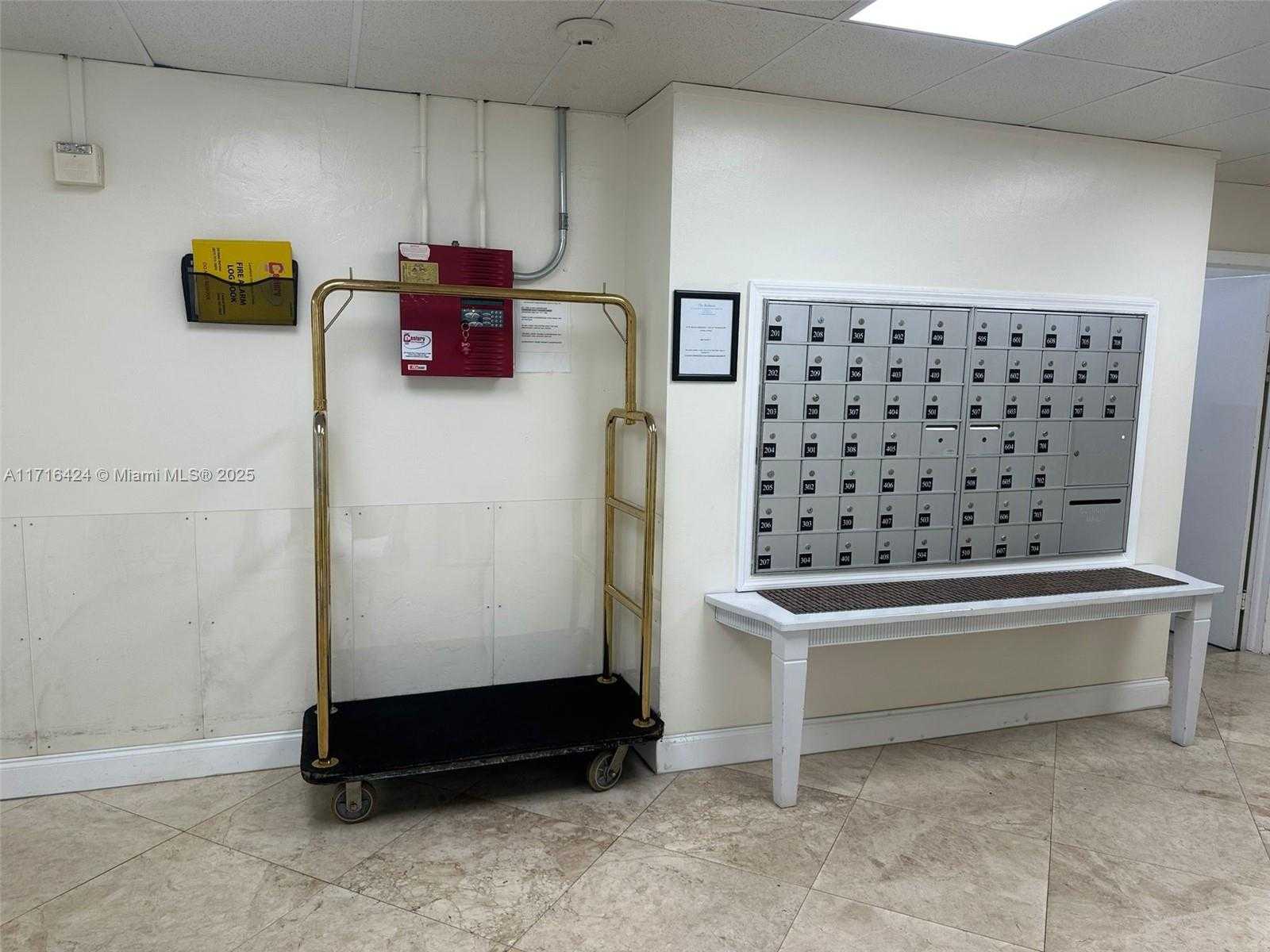 Small Image of 10101 EAST BAY HARBOR DR #509, Bay Harbor Islands Number 24