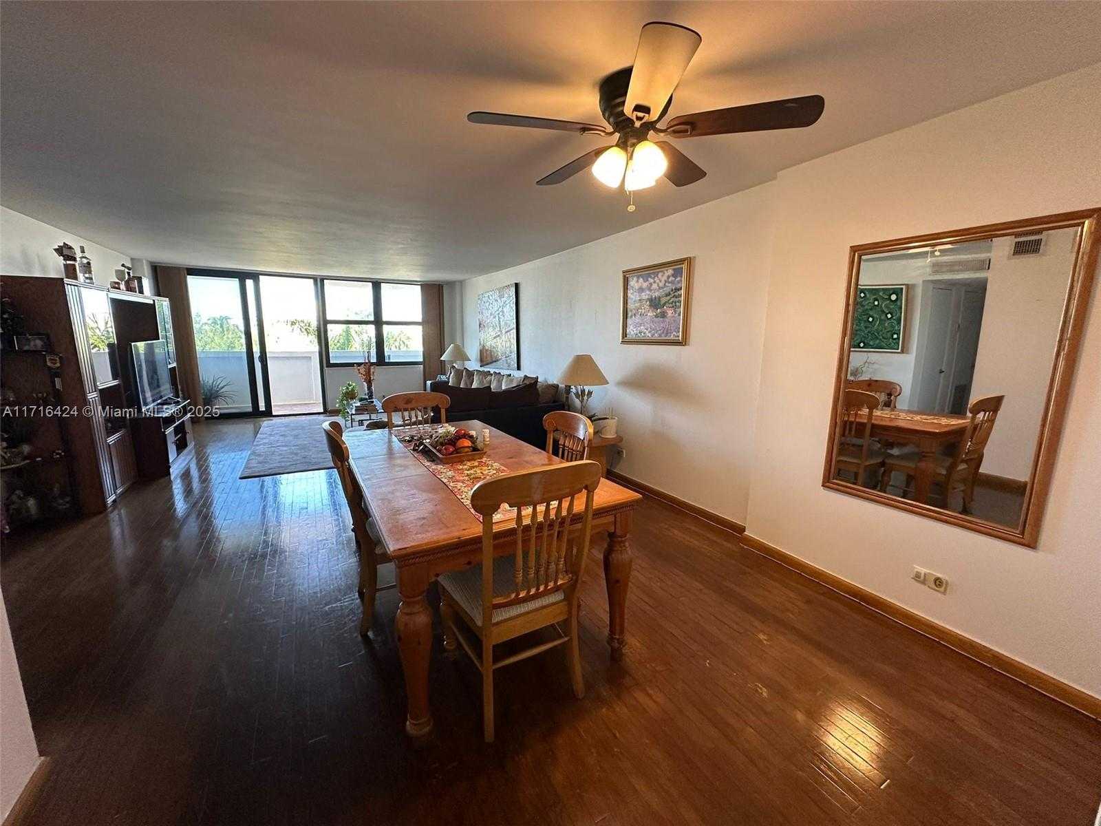 Small Image of 10101 EAST BAY HARBOR DR #509, Bay Harbor Islands Number 6