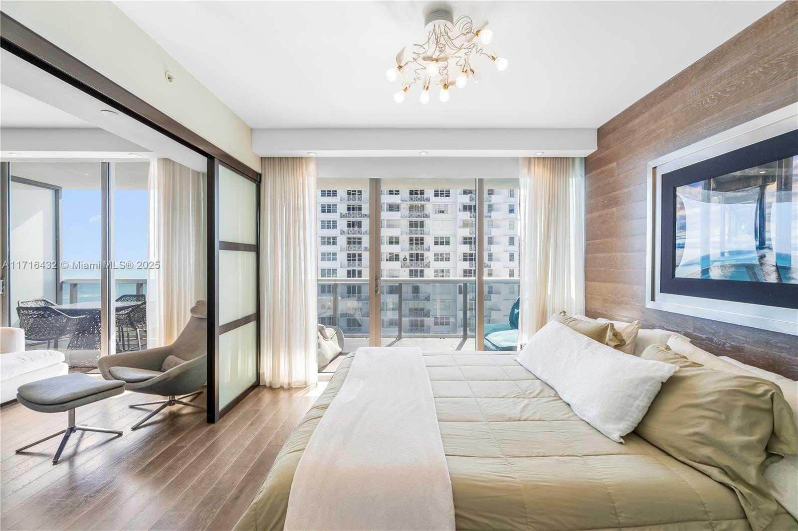 Small Image of 5875 COLLINS AVE #1004, Miami Beach Number 14
