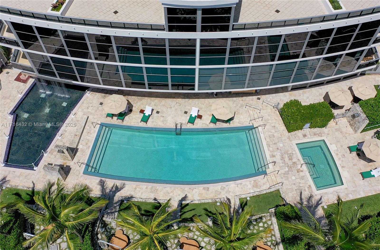 Small Image of 5875 COLLINS AVE #1004, Miami Beach Number 21