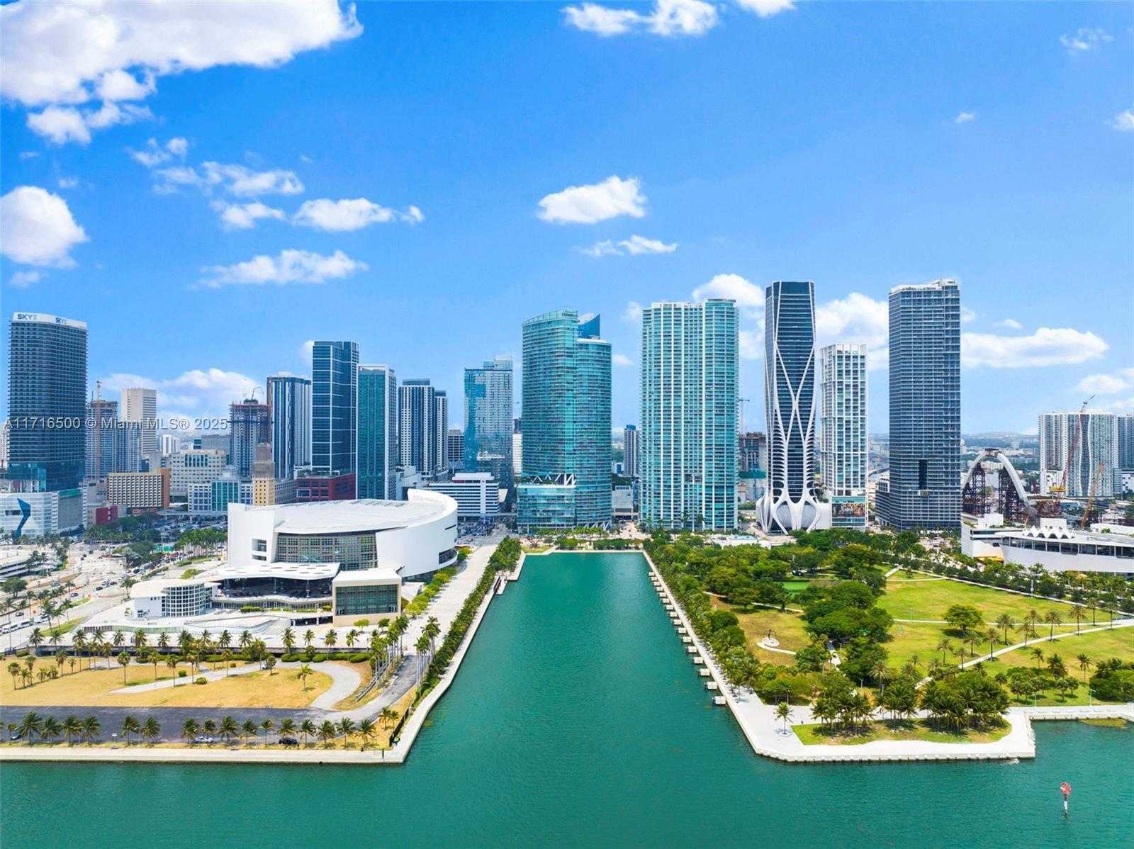 Small Image of 888 BISCAYNE BLVD #411, Miami Number 18