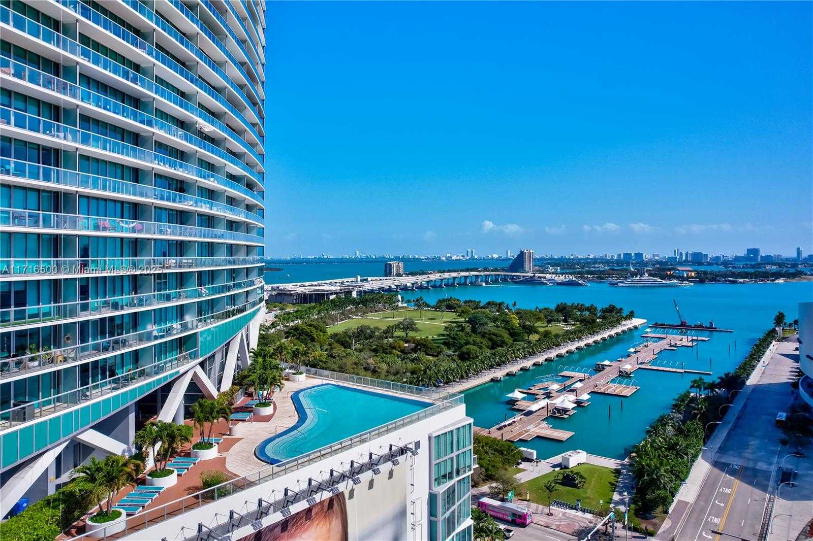 Small Image of 888 BISCAYNE BLVD #411, Miami Number 27