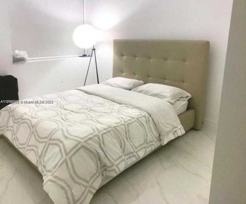 Imagen de Pequeño Objeto