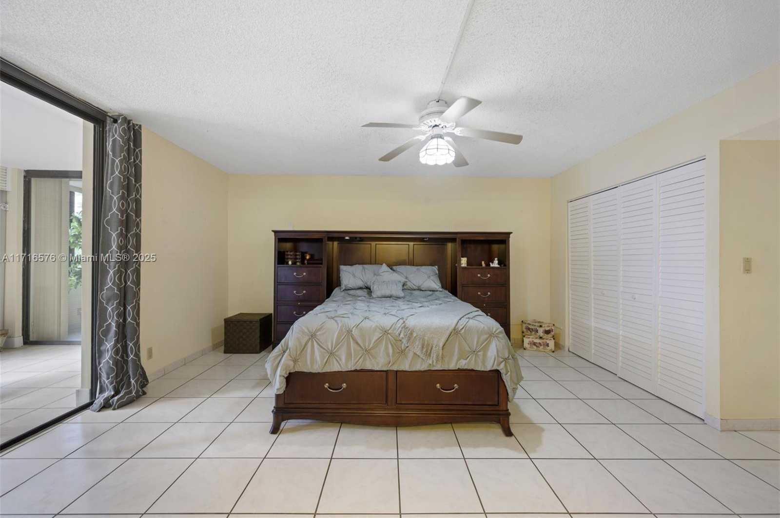Small Image of 20401 NORTH EAST 30TH AVE #320-8, Aventura Number 16