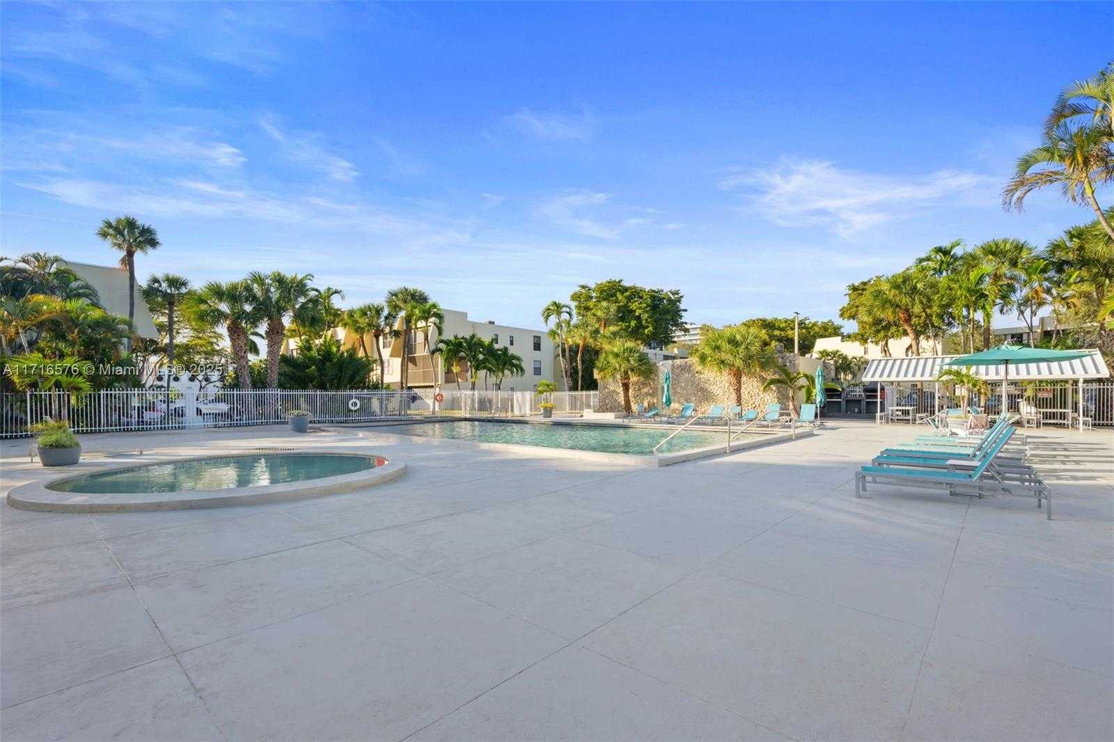 Small Image of 20401 NORTH EAST 30TH AVE #320-8, Aventura Number 25