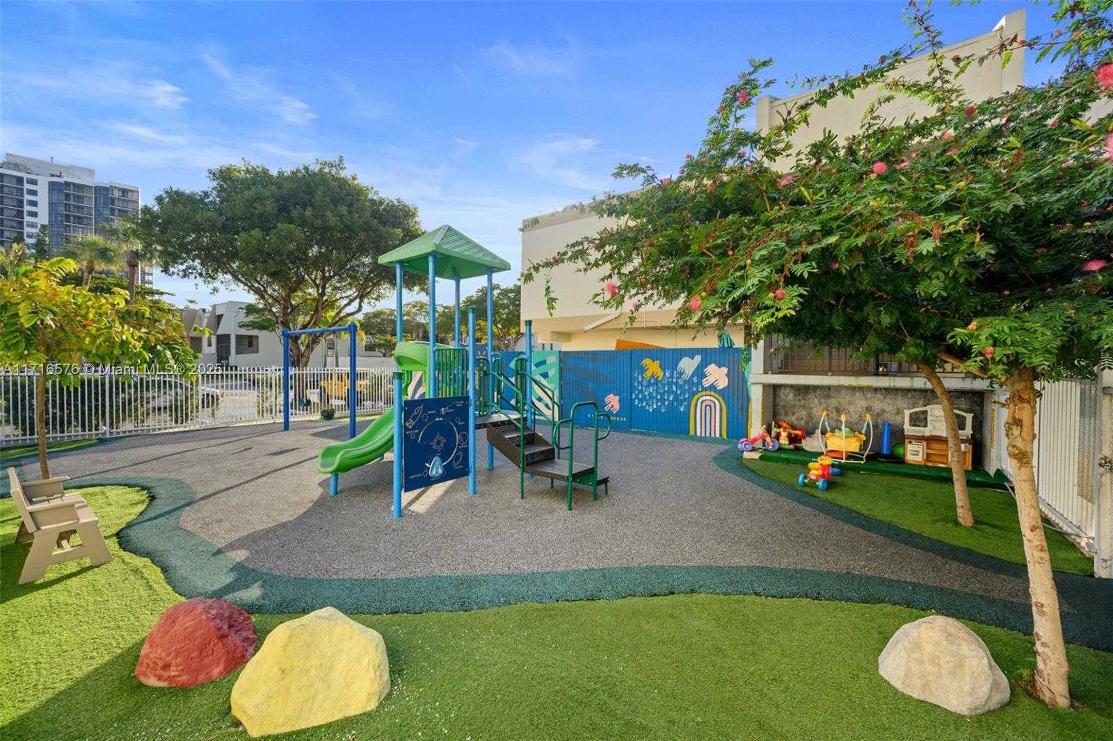 Small Image of 20401 NORTH EAST 30TH AVE #320-8, Aventura Number 26