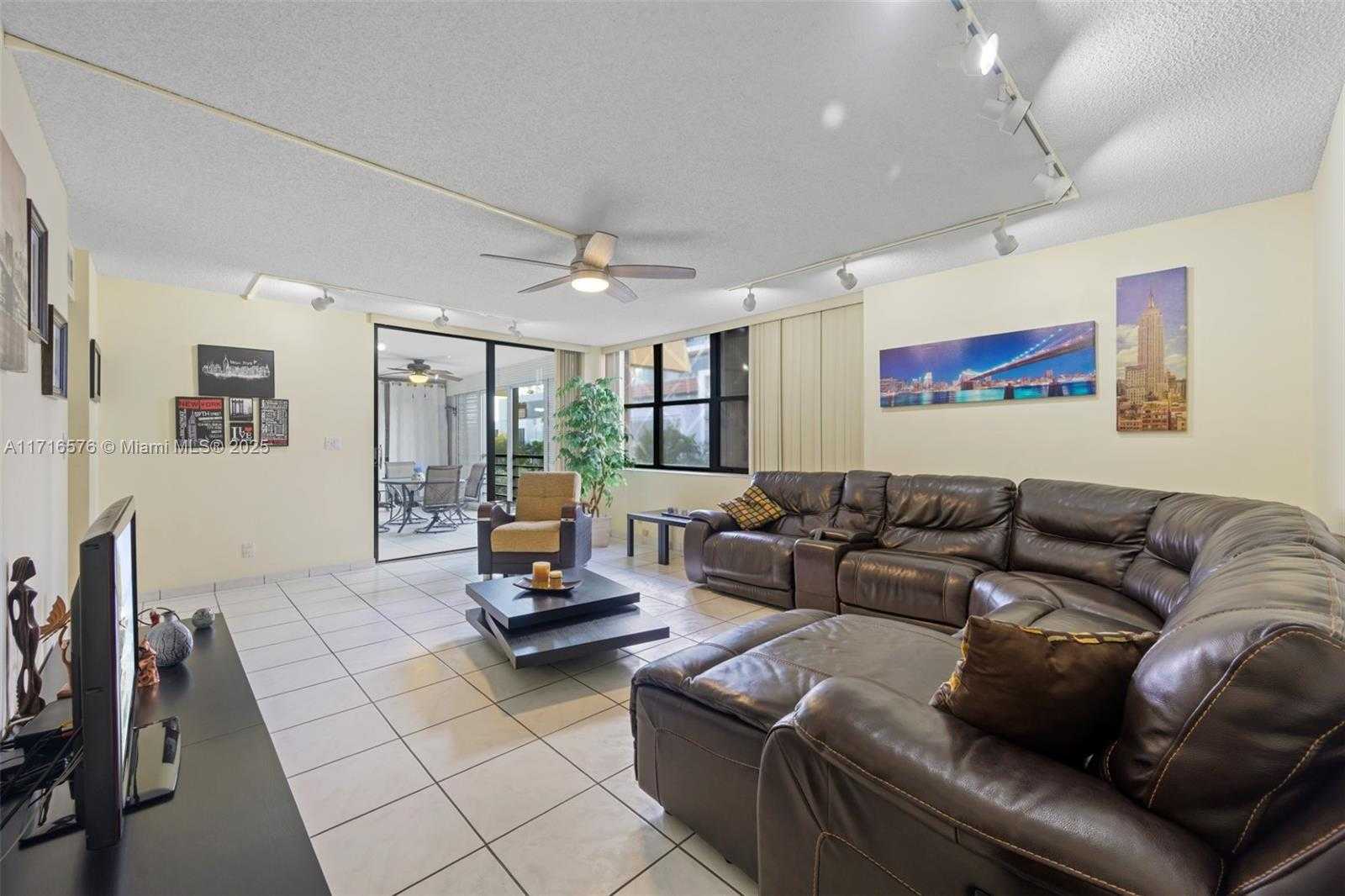 Small Image of 20401 NORTH EAST 30TH AVE #320-8, Aventura Number 3