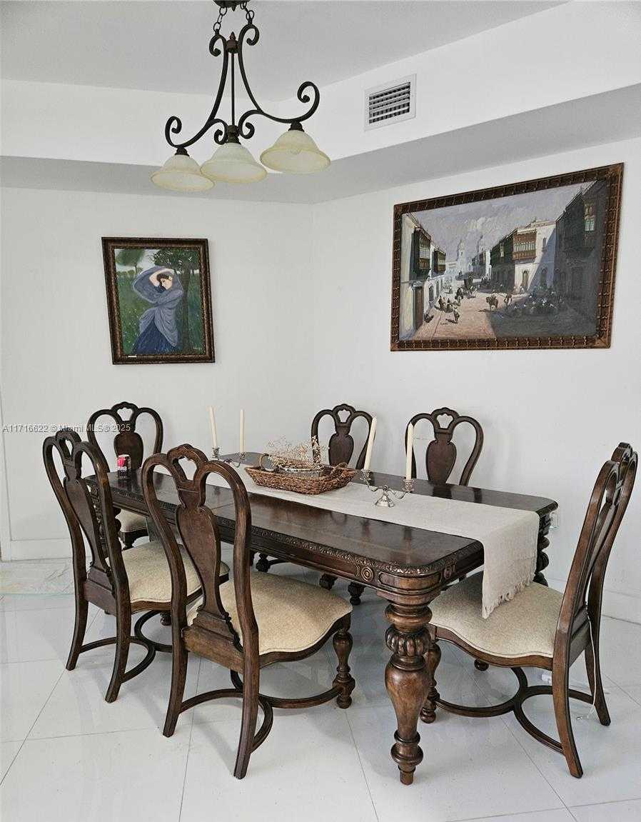 Small Image of 4000 ISLAND BLVD #W-STE3, Aventura Number 3