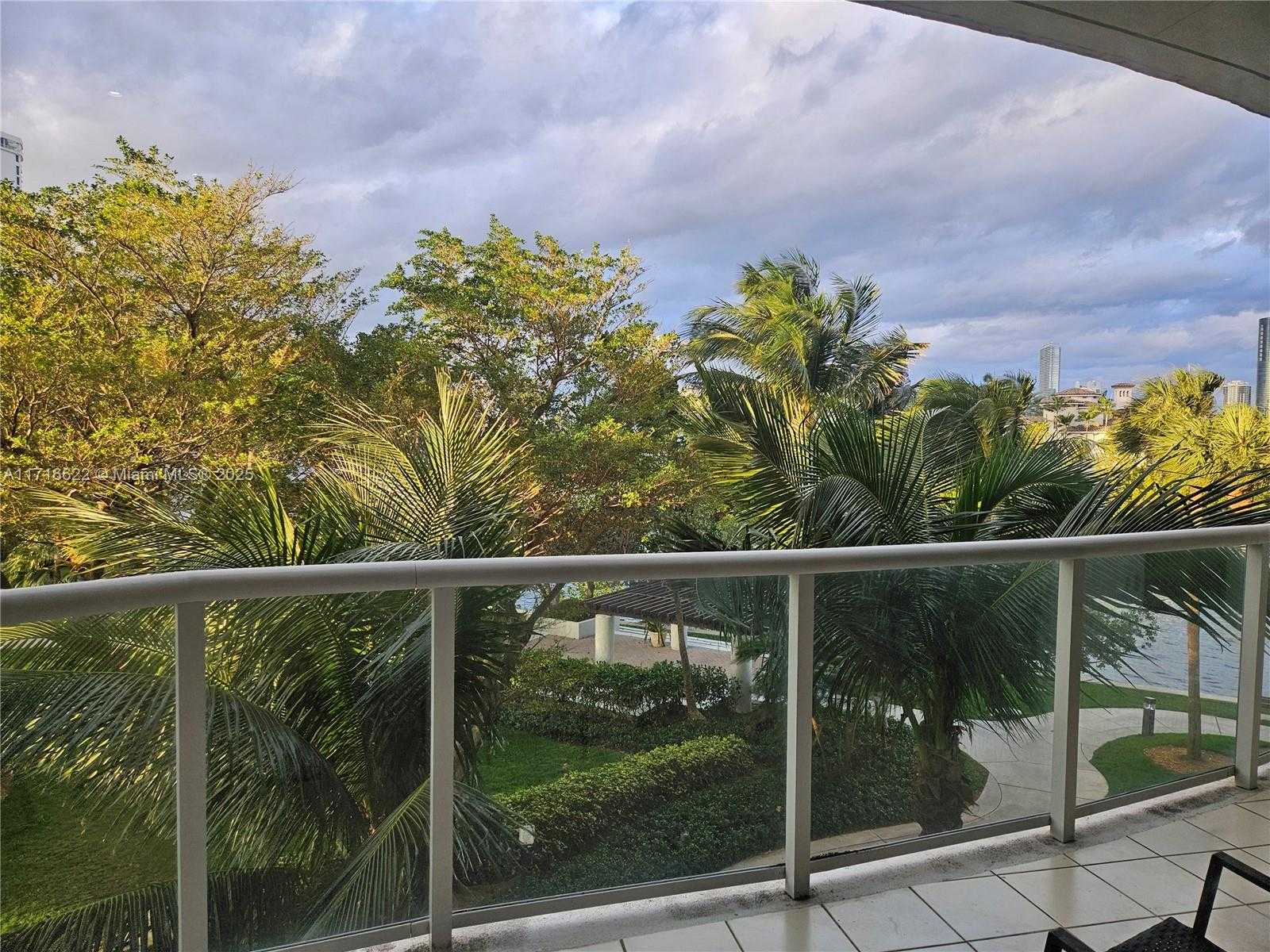 Small Image of 4000 ISLAND BLVD #W-STE3, Aventura Number 7