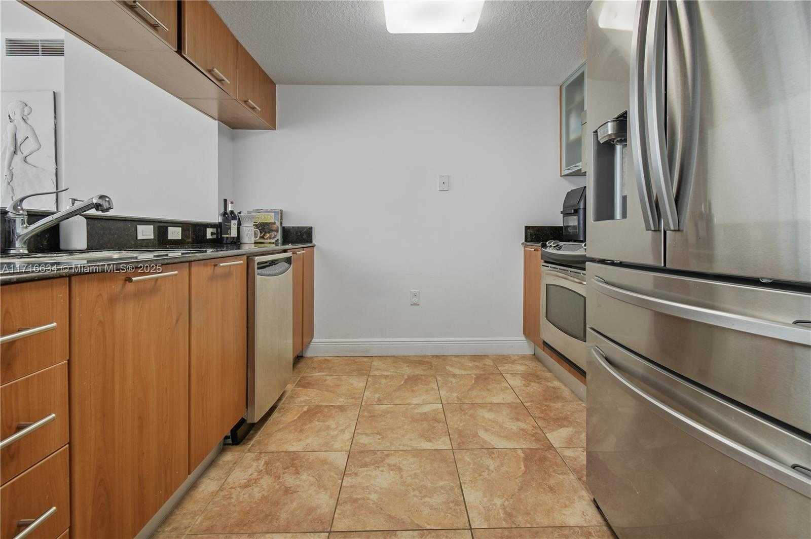 Small Image of 1800 NORTH BAYSHORE DR #1412, Miami Number 13