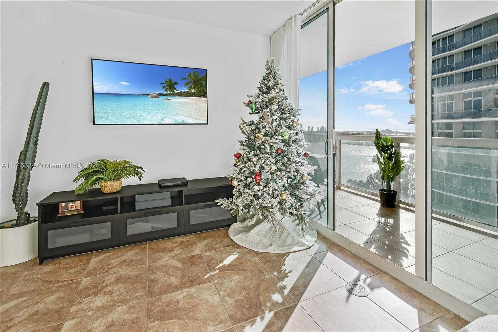 Small Image of 1800 NORTH BAYSHORE DR #1412, Miami Number 2