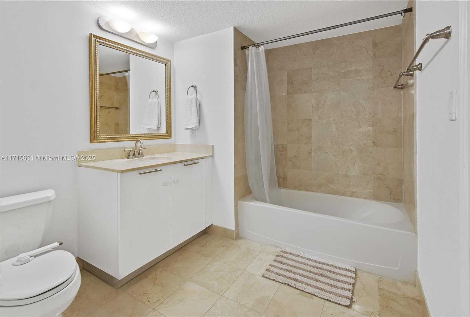Small Image of 1800 NORTH BAYSHORE DR #1412, Miami Number 22