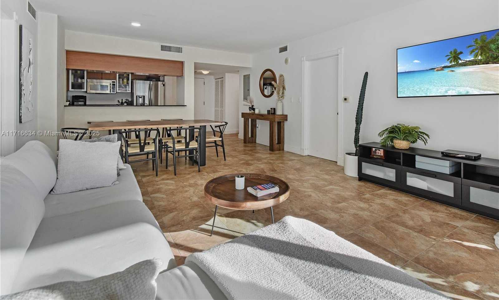 Small Image of 1800 NORTH BAYSHORE DR #1412, Miami Number 5