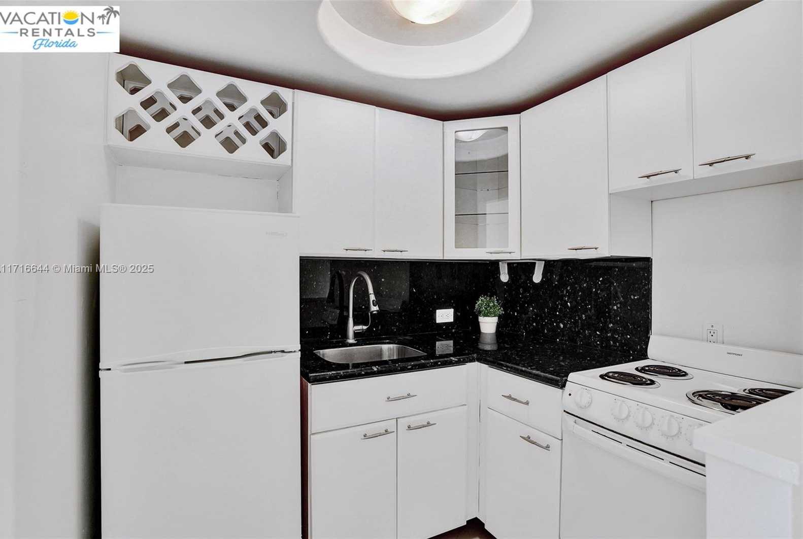 Small Image of 7904 WEST DR #611, North Bay Village Number 6