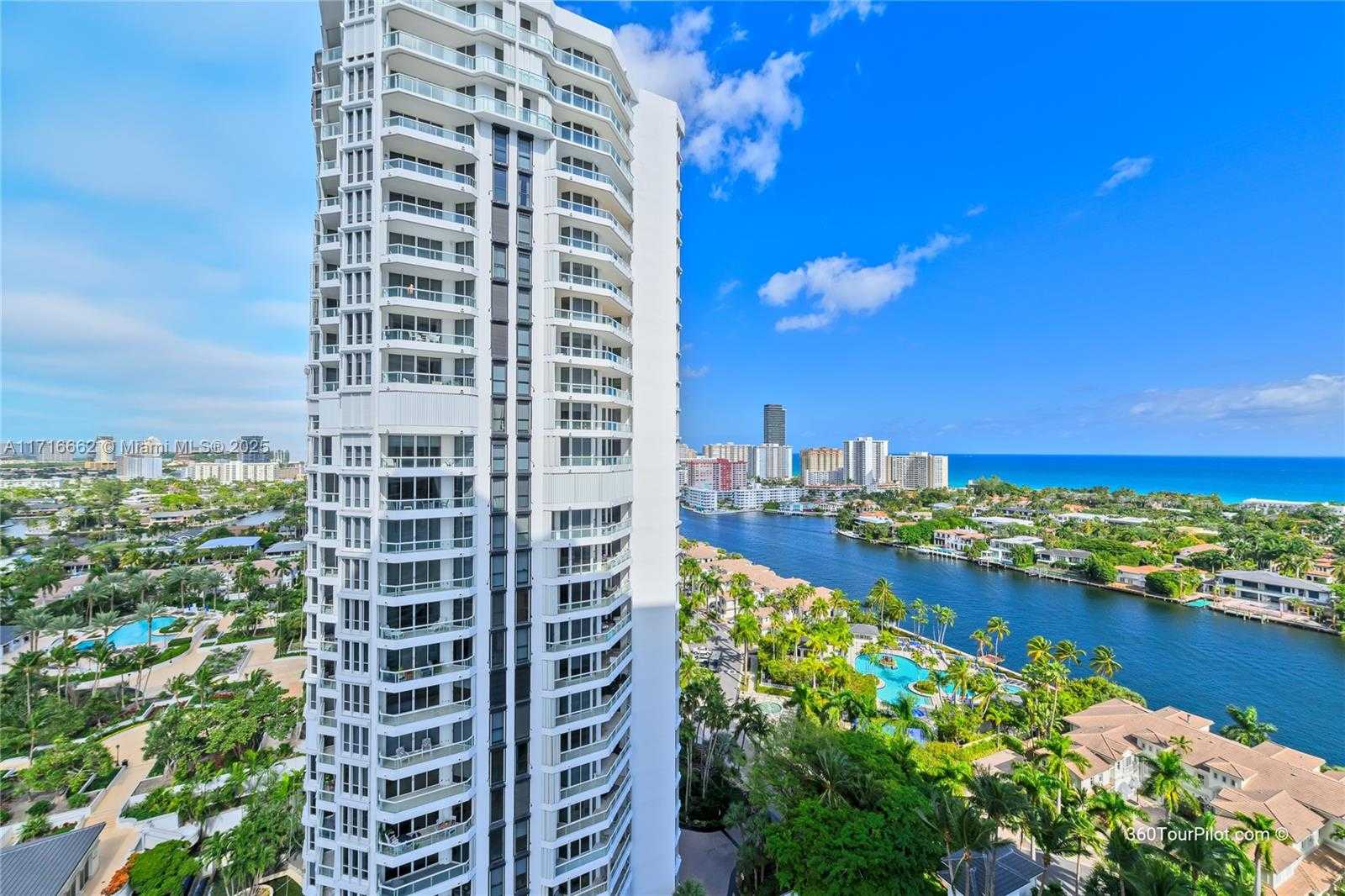 Small Image of 21050 POINT PL #2001, Aventura Number 32