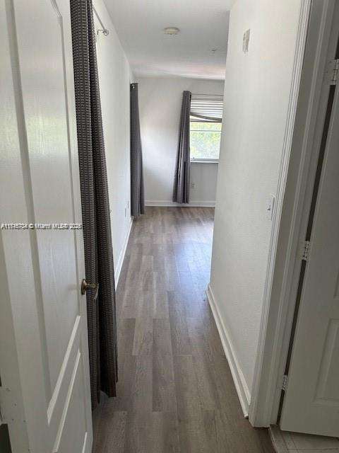 Small Image of Hialeah Number 8