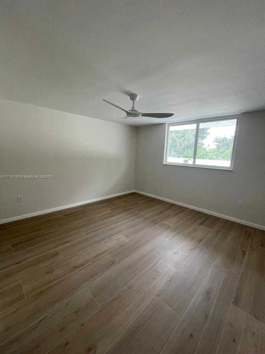 Small Image of 10230 COLLINS AVE #102, Bal Harbour Number 10