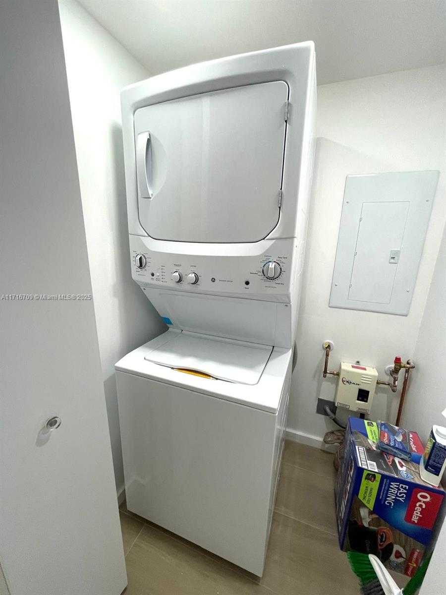 Small Image of 10230 COLLINS AVE #102, Bal Harbour Number 14