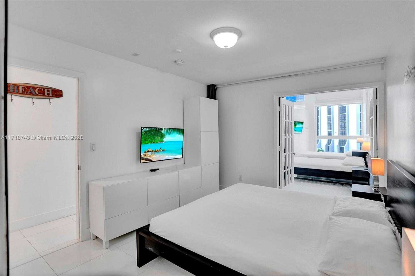 Small Image of 5445 COLLINS AVE #BAY-14, Miami Beach Number 15