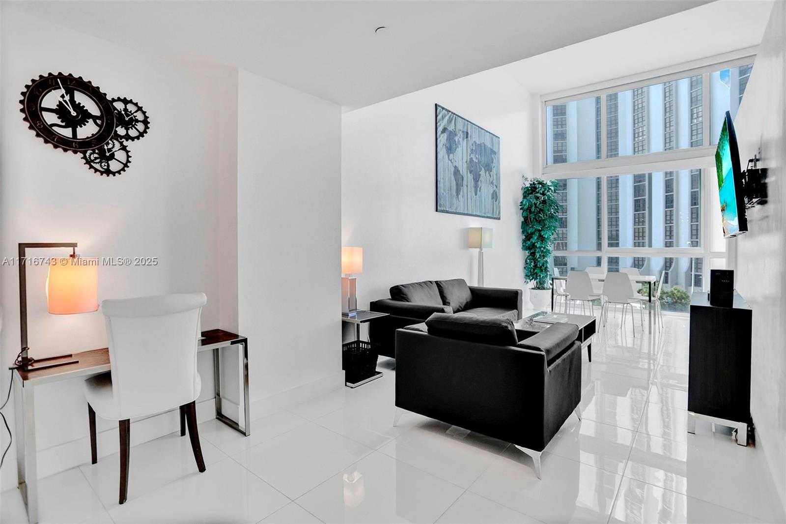 Small Image of 5445 COLLINS AVE #BAY-14, Miami Beach Number 22