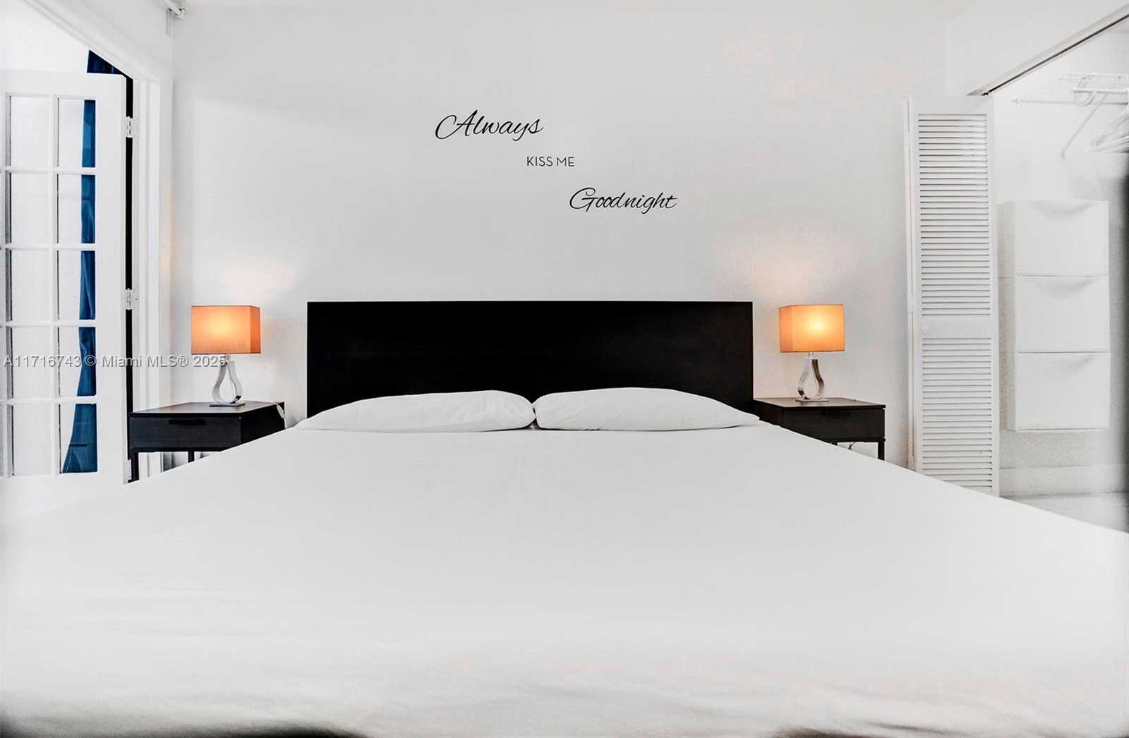 Small Image of 5445 COLLINS AVE #BAY-14, Miami Beach Number 37