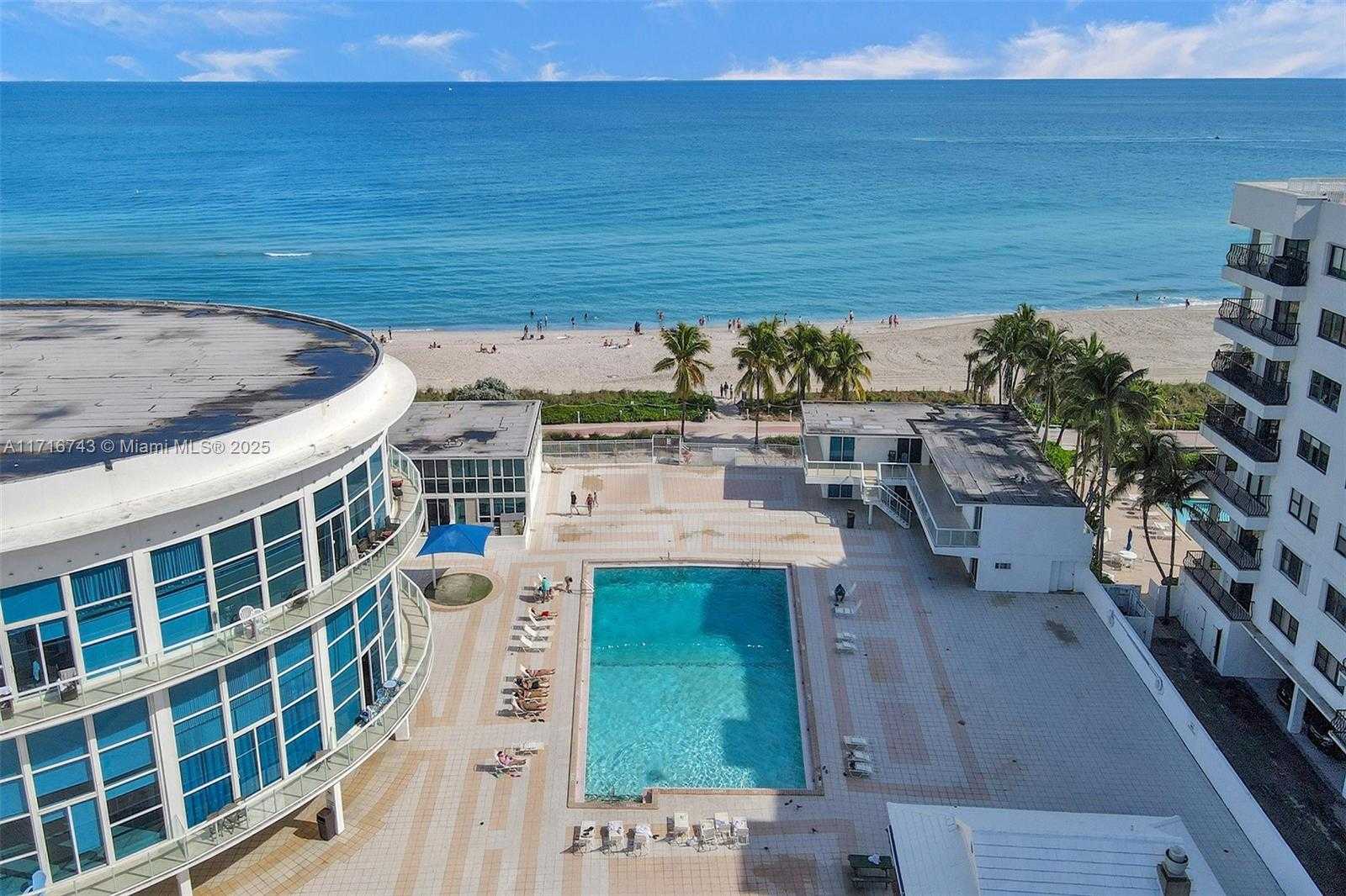 Small Image of 5445 COLLINS AVE #BAY-14, Miami Beach Number 43