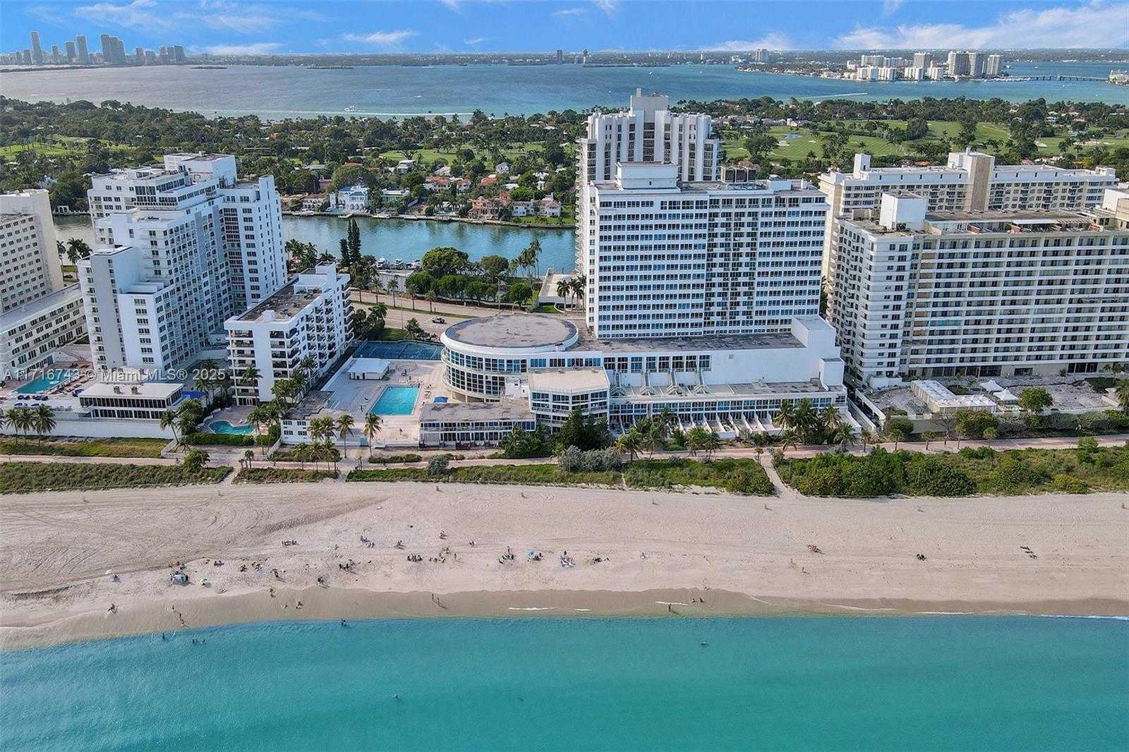 Small Image of 5445 COLLINS AVE #BAY-14, Miami Beach Number 45