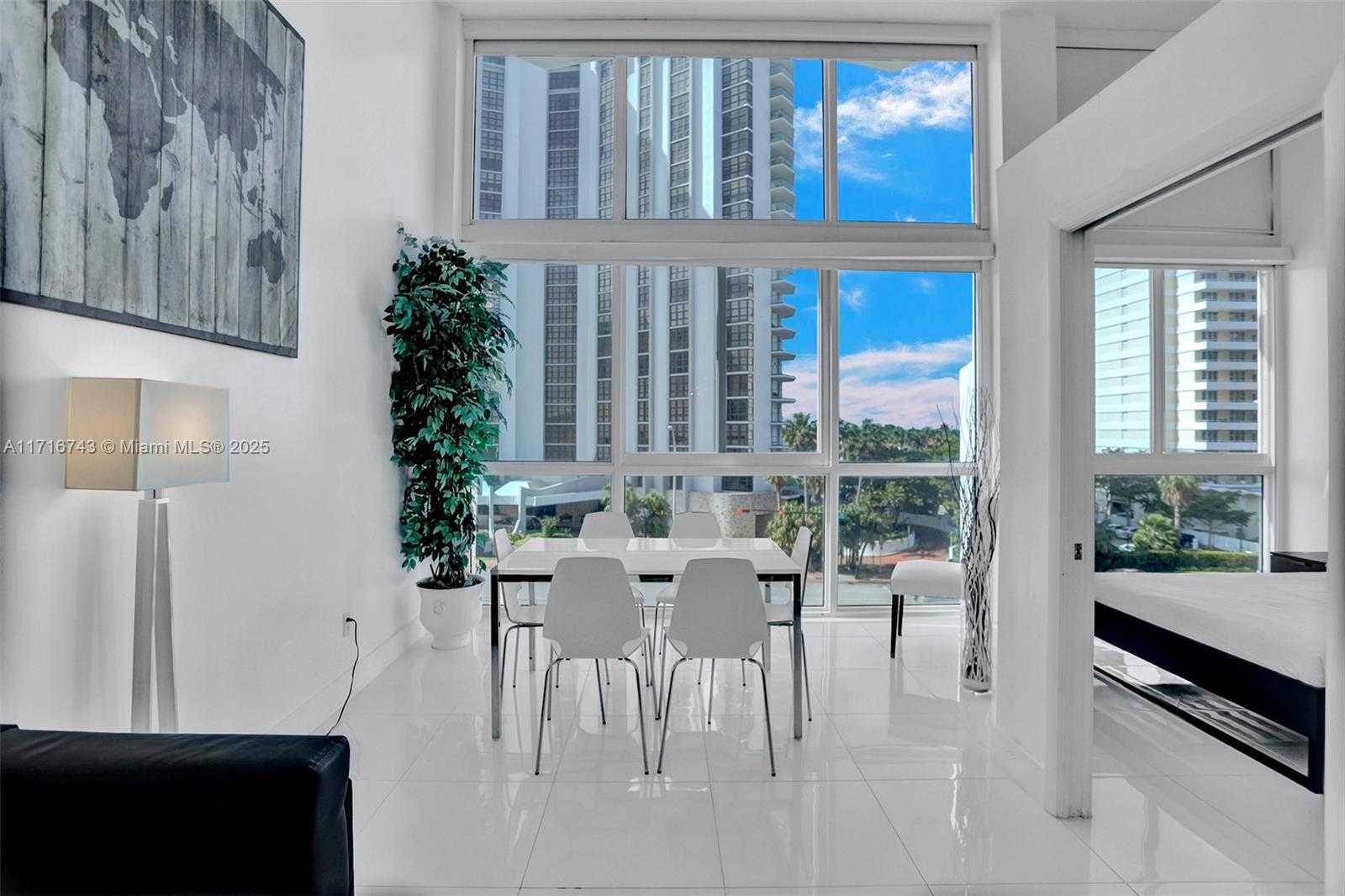 Small Image of 5445 COLLINS AVE #BAY-14, Miami Beach Number 5