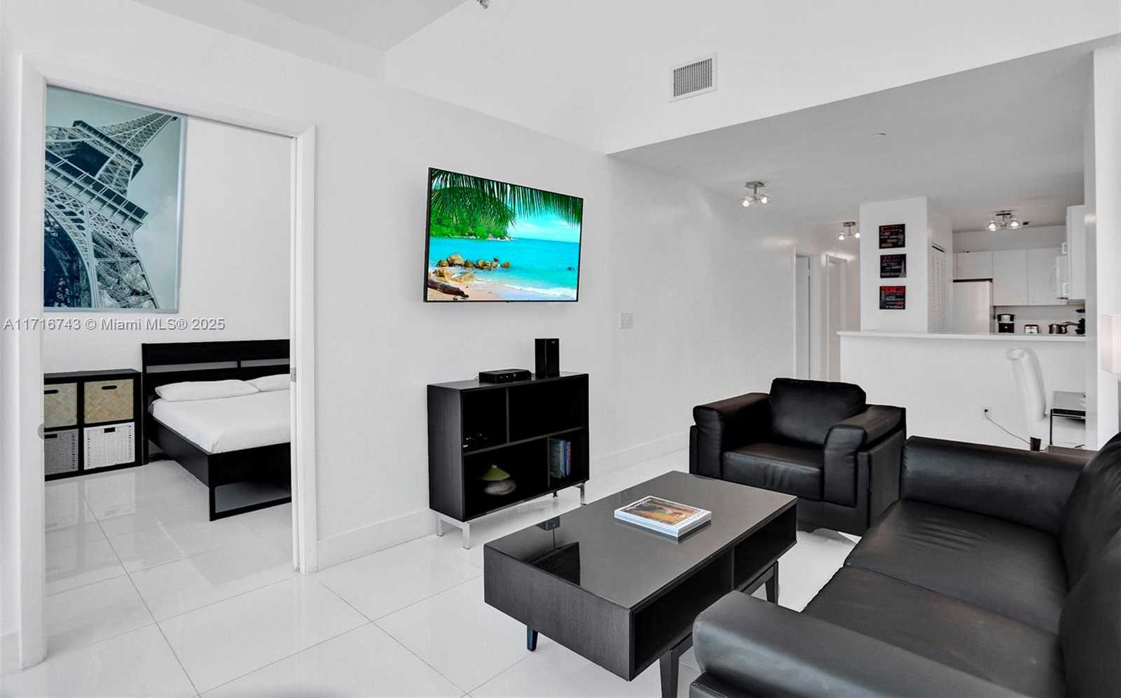 Small Image of 5445 COLLINS AVE #BAY-14, Miami Beach Number 7