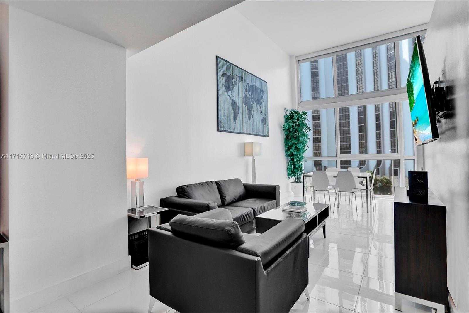 Small Image of 5445 COLLINS AVE #BAY-14, Miami Beach Number 8