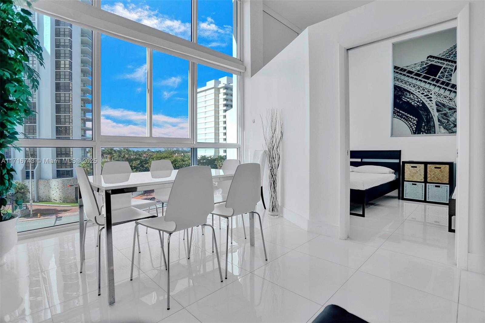 Small Image of 5445 COLLINS AVE #BAY-14, Miami Beach Number 9