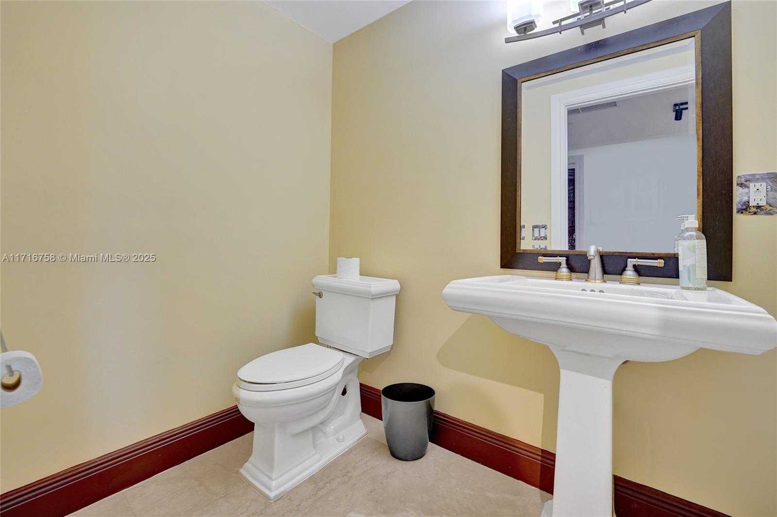 Small Image of 3501 NORTH OCEAN DR #4G, Hollywood Number 15