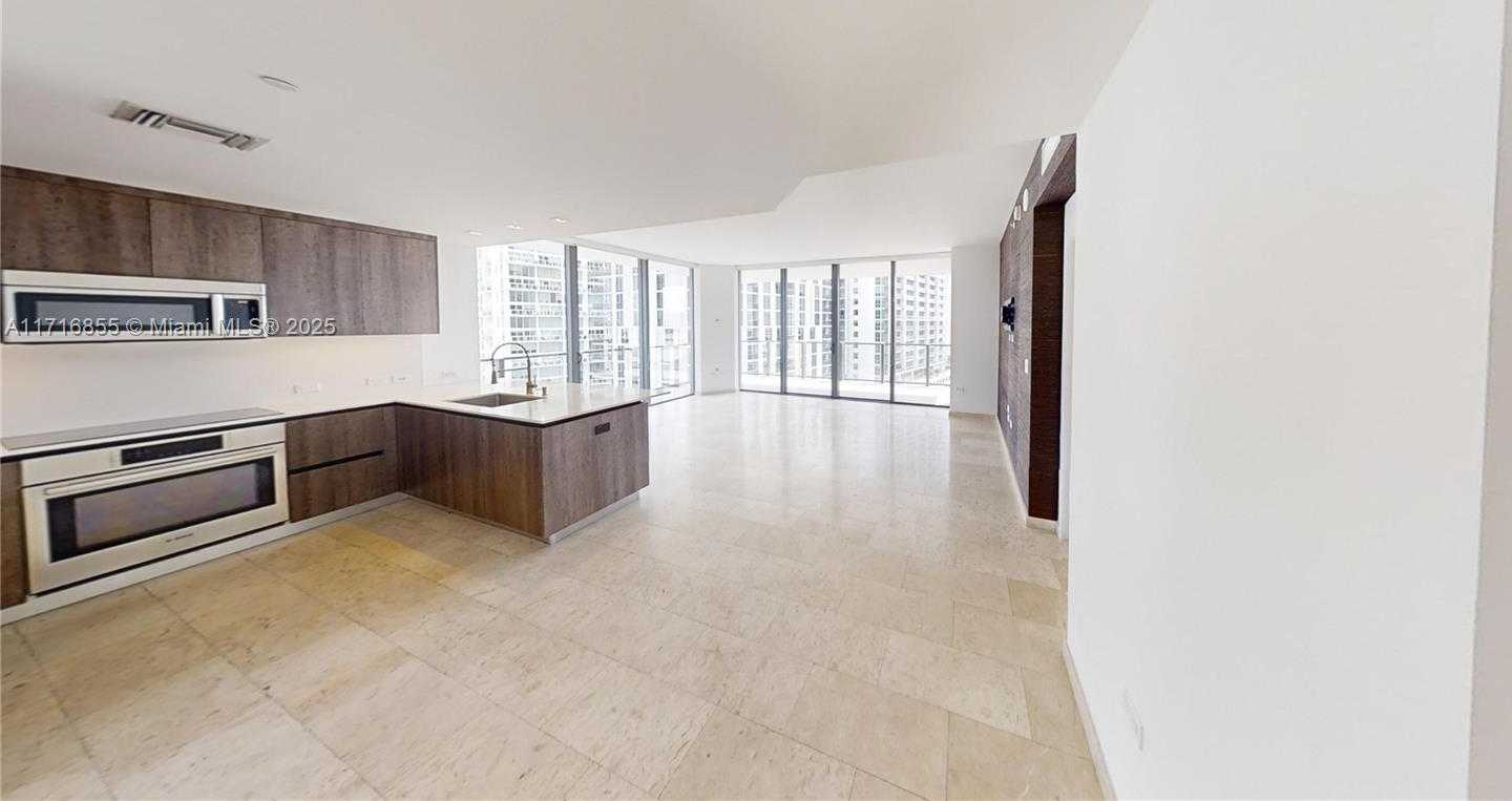 Small Image of 68 SOUTH EAST 6 ST #1111, Miami Number 35