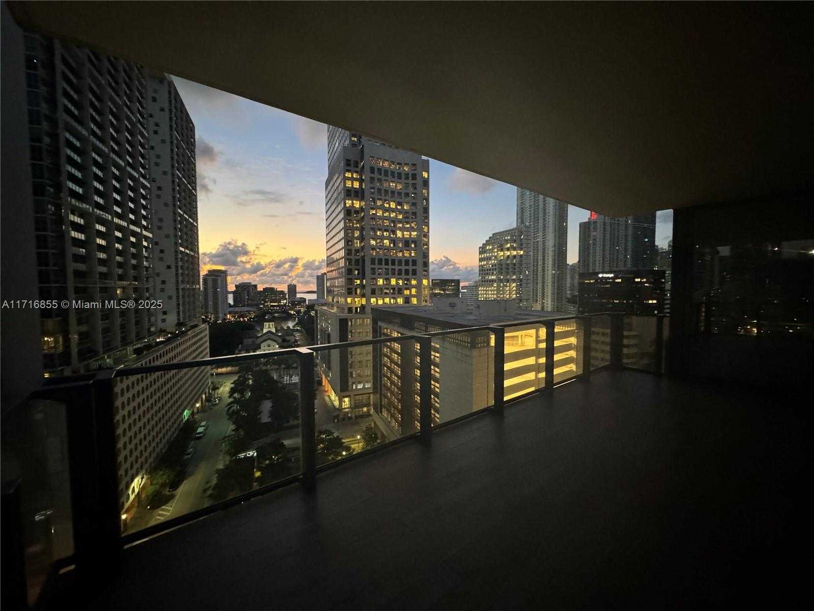 Small Image of 68 SOUTH EAST 6 ST #1111, Miami Number 53