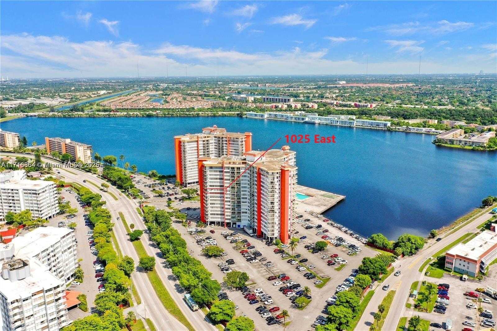 Small Image of 1351 NORTH EAST MIAMI GARDENS DRIVE #1025E, Miami Number 2