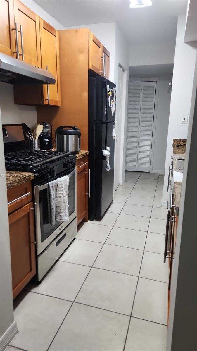 Small Image of 15295 SOUTH WEST 107TH LN #1020, Miami Number 4