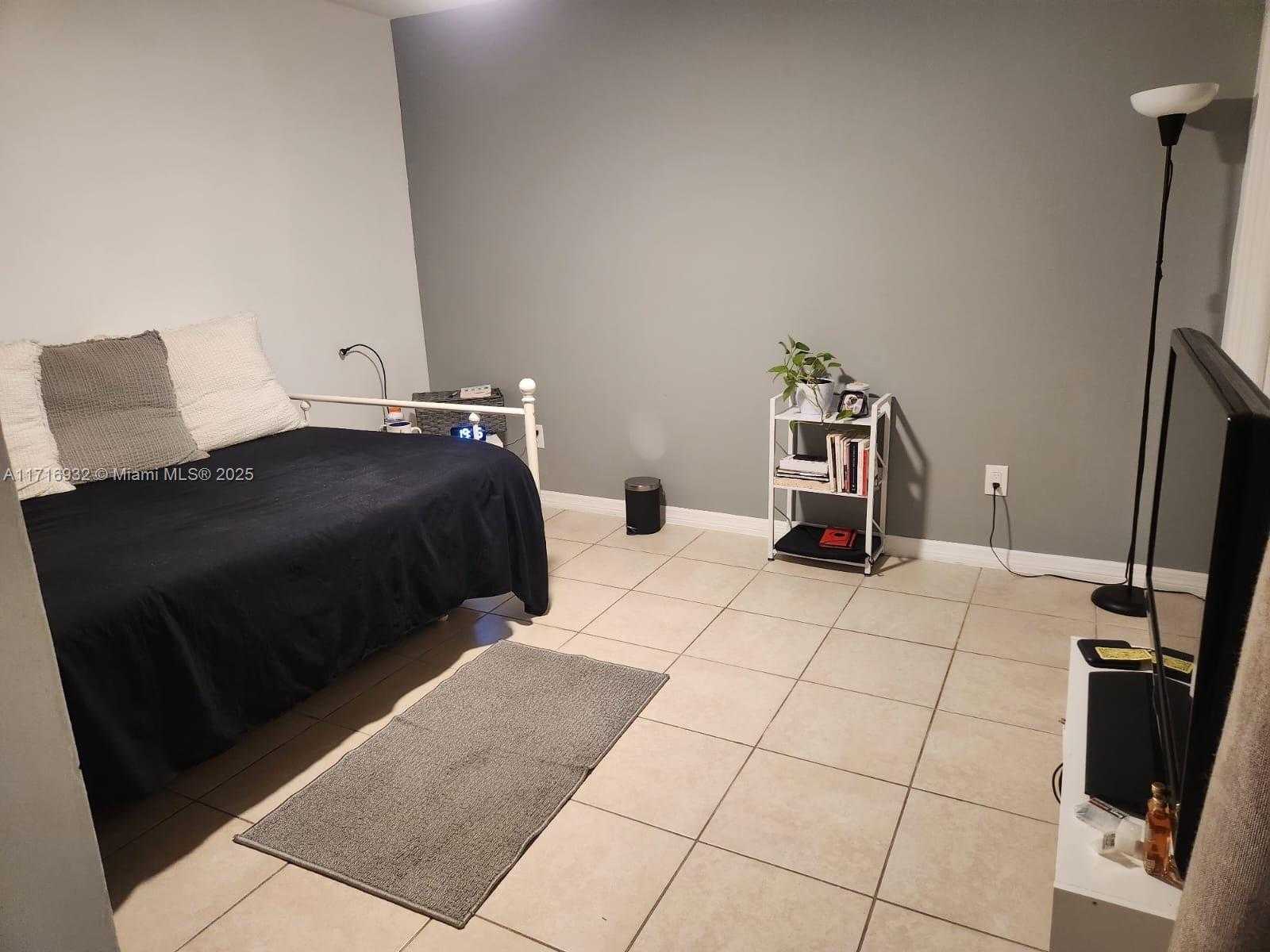 Small Image of 15295 SOUTH WEST 107TH LN #1020, Miami Number 8
